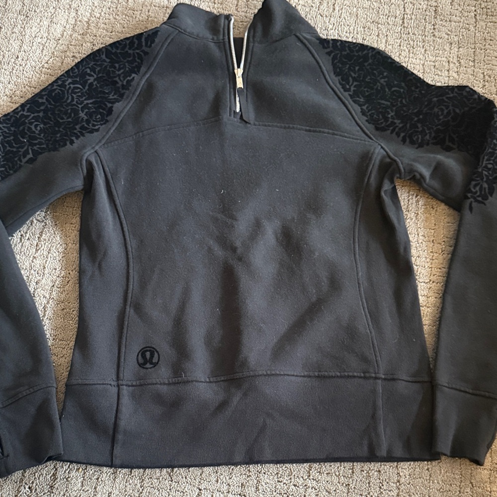 Lululemon Black Pullover with Floral Accents Scuba 1/4 Zip Size 10
